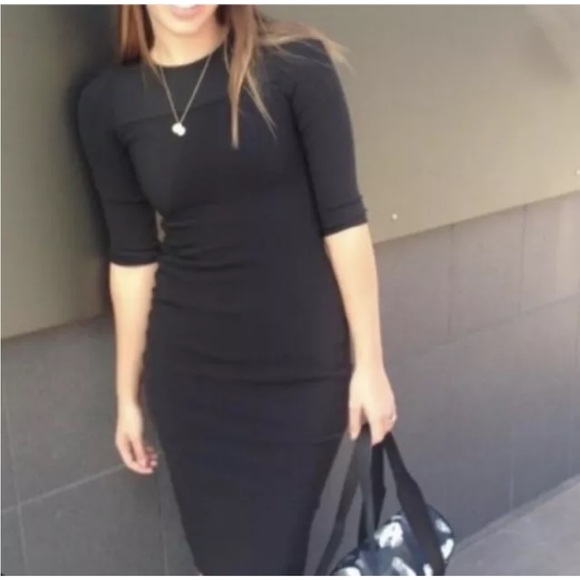 Lululemon | Out Of This World | Black Dress| Size 6 - Picture 4 of 10
